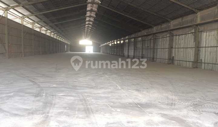 Strategic Warehouse For Sale In Geluran Sidoarjo