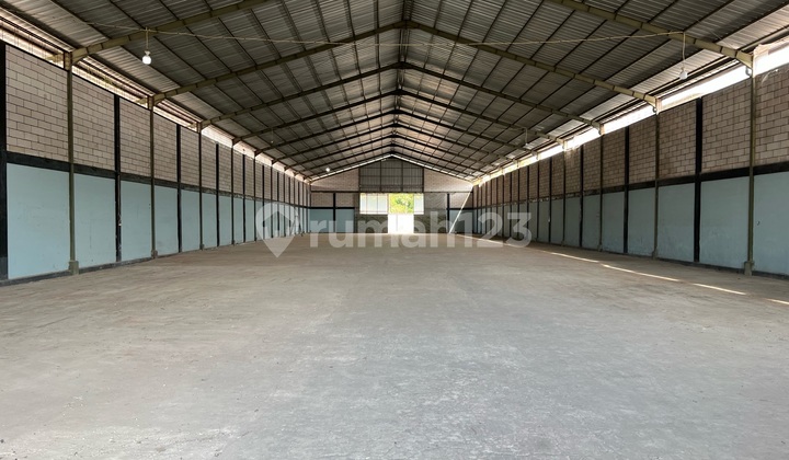 For Sale / For Rent Industrial Zone Warehouse ~ Plumbon