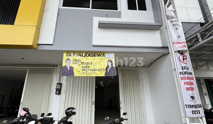 For Rent Newly Renovated Shop House - Cirebon City 1