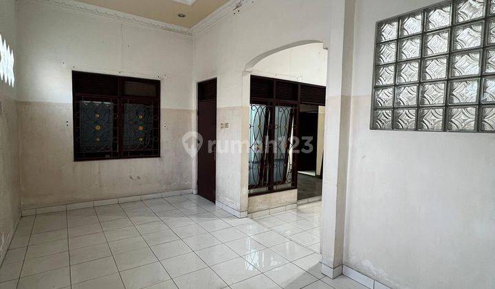 Dijual Rumah 2 Lantai dan Gudang Bagus di Tuparev, Cirebon 1