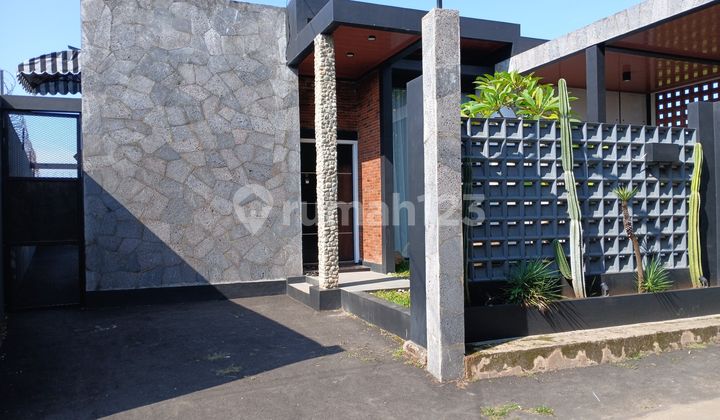 Dijual Rumah Rasa Vila - Kuningan Jawa Barat 2