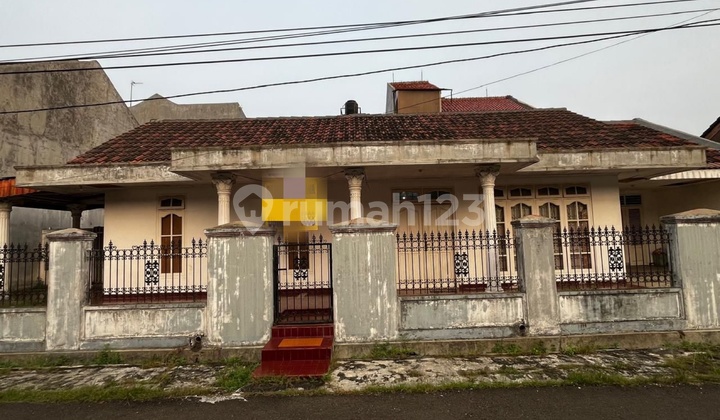 For Sale Spacious House on Jl. Benda Barat ~ Tangsel