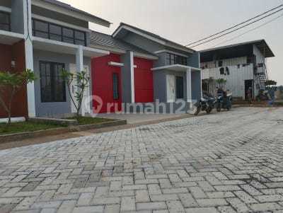 Ready-to-Occupy House with Full Red Brick, Swimming Pool Available in Bekasi City 2
