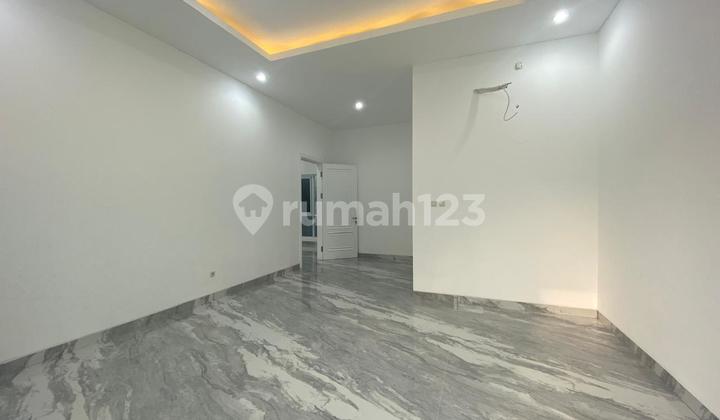 Rumah Bagus SHM Sektor 9-Bintaro, Tangerang Selatan