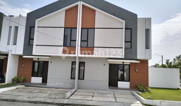 rumah 2 lantai posisi Hoek  1