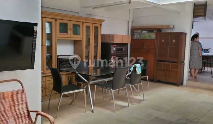 Jual Cepat Rumah 1,5 Lantai di Area Strategis di Kartini Jakarta Pusat Jual Cepat Rumah 1,5 Lantai di Area Strategis di Kartini Jakarta Pusat