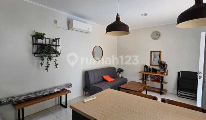 Dijual Kost2 Aktif 4 KT Full Furnished di Alesha Yellow Vanya Park BSD Dijual Kost2 Aktif 4 KT Full Furnished di Alesha Yellow Vanya Park BSD