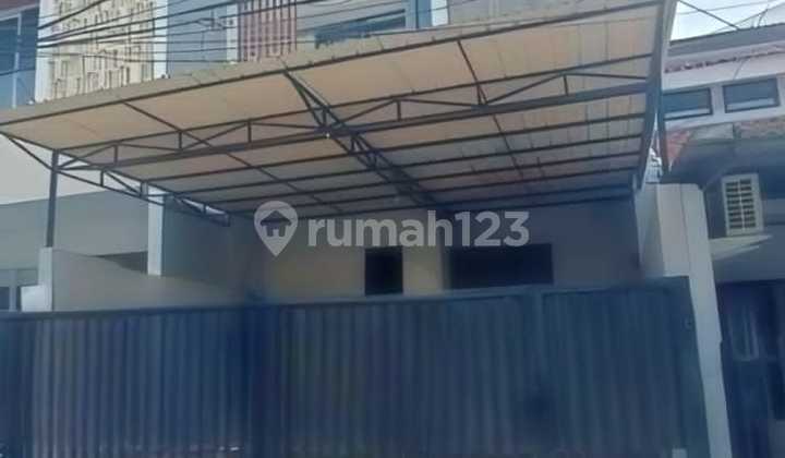 For Sale 2 1/2 Story House in Kelapa Lilin, Kelapa Gading For Sale 2 1/2 Story House in Kelapa Lilin, Kelapa Gading