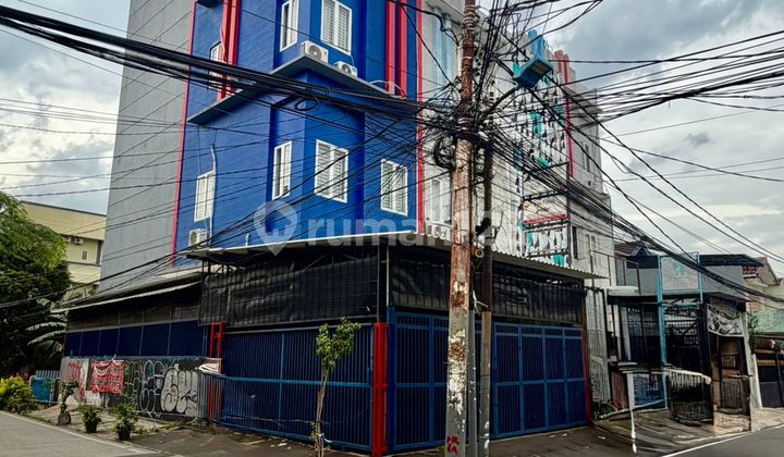 Dijua Murah Ruko Hoek Siap Pakai di Cempaka Baru Jakarta Pusat Dijua Murah Ruko Hoek Siap Pakai di Cempaka Baru Jakarta Pusat