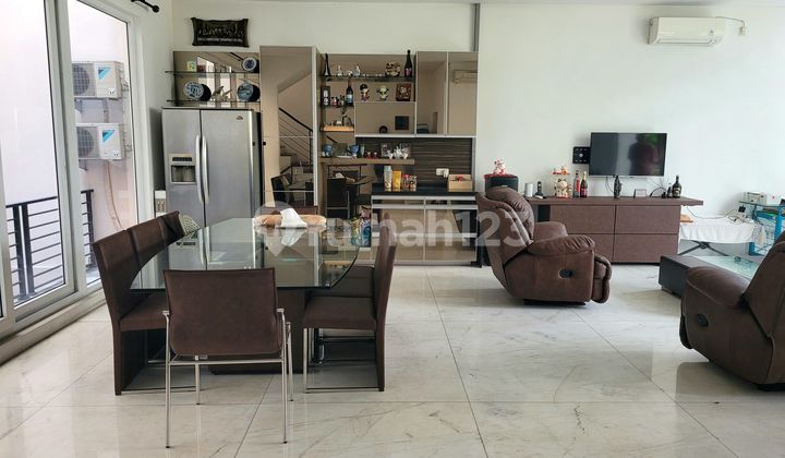 For Quick Sale Springhill 4-Story House in Kemayoran 2