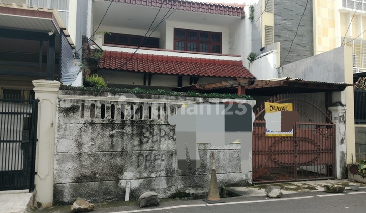 For Sale House in Petojo Utara, Strategic Location, Suitable for Boarding House, Lucky Land, SHM House For Sale House in Petojo Utara, Strategic Location, Suitable for Boarding House, Lucky Land, SHM House