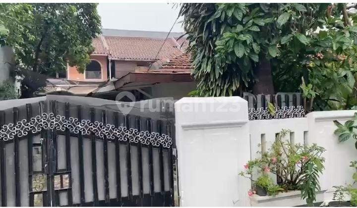 Rumah Bagus 2 Lantai (13+1 Kt) bisa untuk Kost2an di Cempaka Putih Jakpus