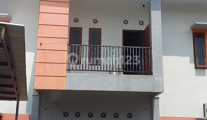 2-Story Boarding House with 12 Active Rooms Near UGM, UNY, UII Sadar Atma Campus 2-Story Boarding House with 12 Active Rooms Near UGM, UNY, UII Sadar Atma Campus