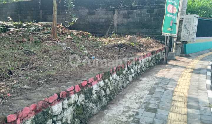 Strategic Land Near School Terminal on Magelang Road