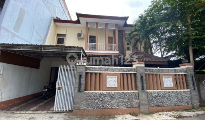 2-Story House Near UGM UNY Ull Pakuwon Mall Ringroad 2-Story House Near UGM UNY Ull Pakuwon Mall Ringroad