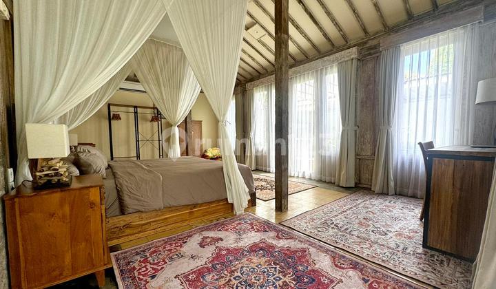 Modern Villa With Large Bedroom & Full Privacy Ready To Move In! 2