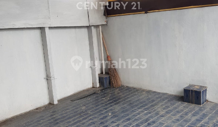 For Sale: Strategic Location Shop House on Kartini, Central Jakarta 2