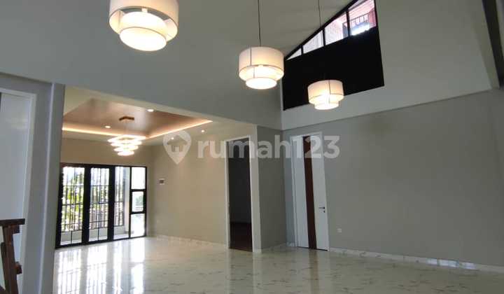 Dijual Rumah Tinggal Di Kompleks Azalea, Panakkukang 1