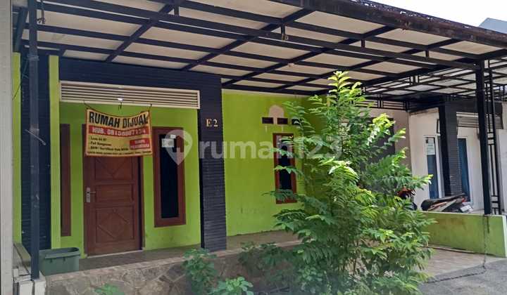 Dijual rumah di wilayah yang asri. Properti 1 lantai ini berada di lingkungan strategis.