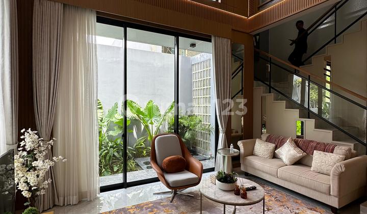 3-Storey Luxury House in Emerald Golf Area, Cimanggis