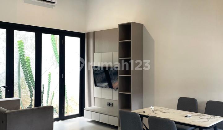 Rumah Baru 3 Lantai di Jakarta Timur 2