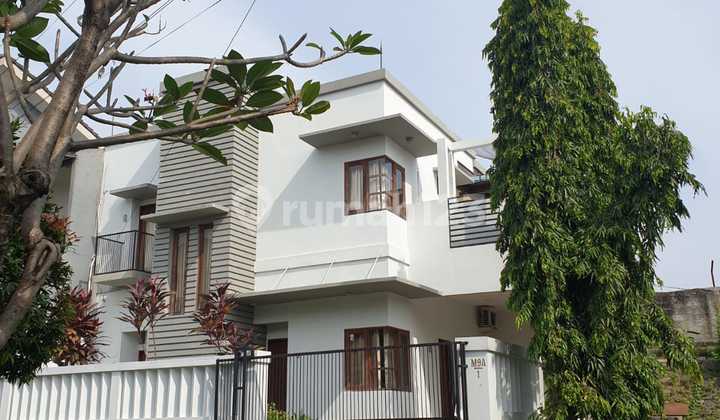 Rumah Mewah Akses 10 Menit ke LRT Harjamukti Cibubur Rumah Mewah Akses 10 Menit ke LRT Harjamukti Cibubur