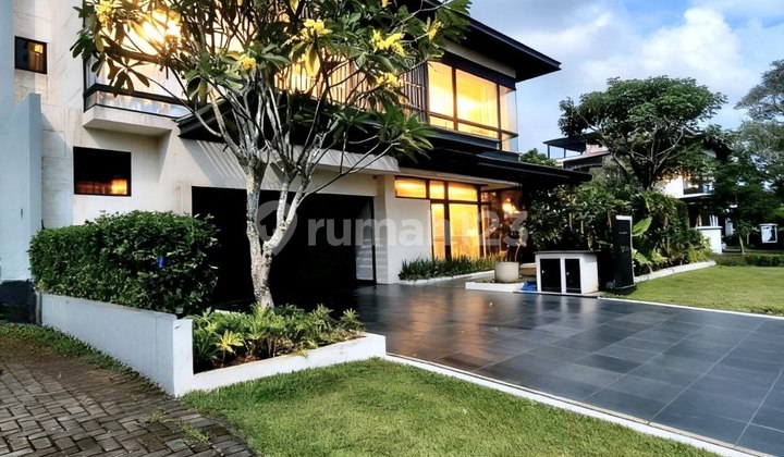 Rumah Baru 3 Lantai + Lift dan Privat Pool di Cimanggis Depok 2
