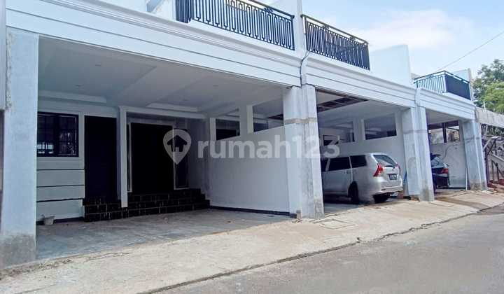 Rumah Baru 2 Lantai Siap Huni di Duren Sawit Jakarta Timur