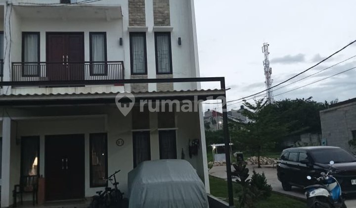 Rumah Siap Huni Lokasi Jalan Raya Alternatif Cibubur Cileungsi