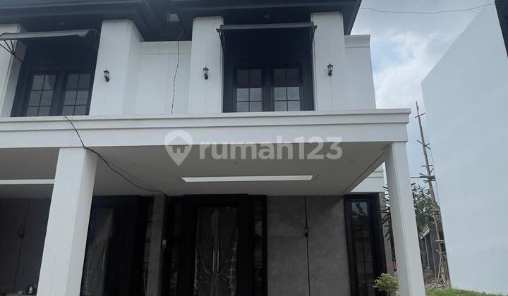 Rumah Baru 3 Lantai Roof Garden di Bambu Apus Jakarta Timur