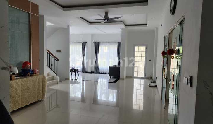 House For Sale in Crystal Cluster, Summarecon Gading Serpong 2