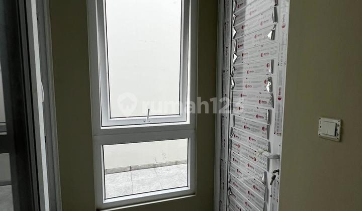 Dijual Rumah Siap Huni Berlokasi di Melati Mas Brand New 2