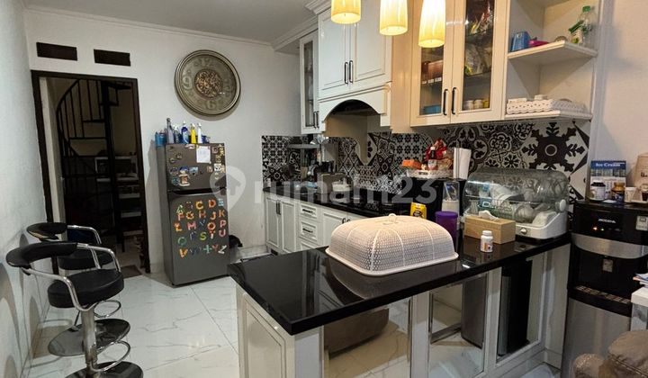 FOR SALE Modern Hook House Ready to Occupy Bintaro Jaya Sector 2 1