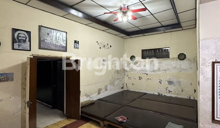 HOUSE + SHOP FOR SALE IN PASAR KLIWON AREA, SURAKARTA 2