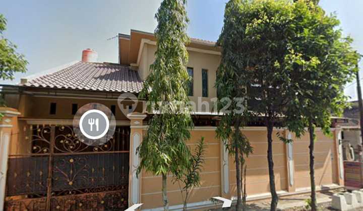 Strategic 2-Storey Luxury House in Pasar Kliwon Solo - 4 Bedrooms 3 Bathrooms