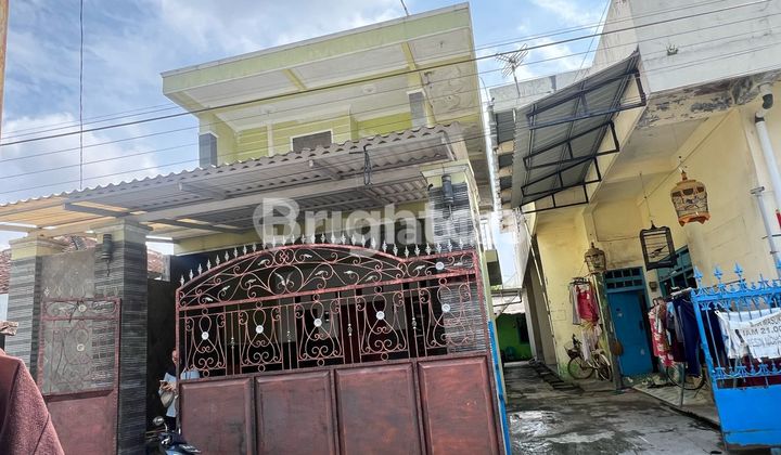 DIJUAL RUMAH  + 10 RUMAH PETAKAN DI PASAR KLIWON SOLO
