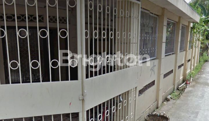 HOUSE IN SEMANGGI PASAR KLIWON 2