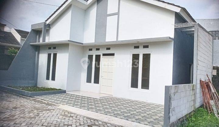 Rumah Nyaman Siap Huni di Sendangmulyo, Tembalang, Semarang 1