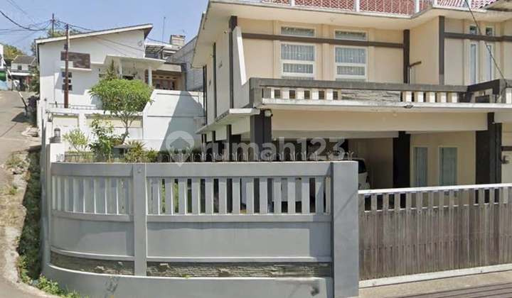 For Quick Sale: Sturdy House in Padasuka, Bandung City 2