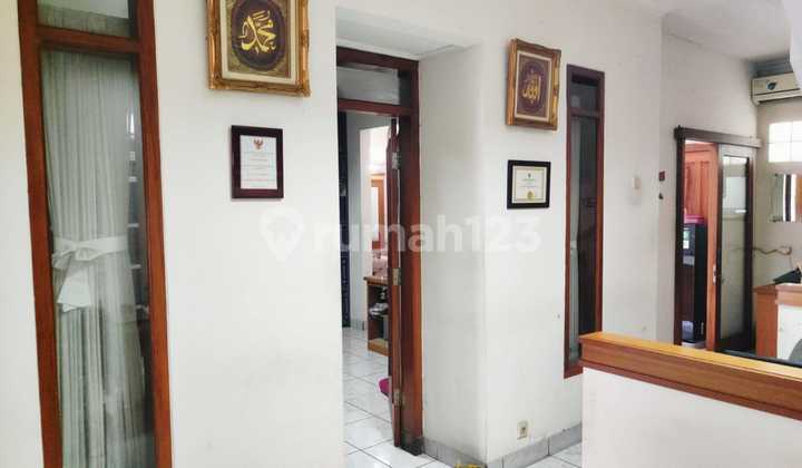 For Sale: 2-Story Former Office House in Pelajar Pejuang, Bandung 2