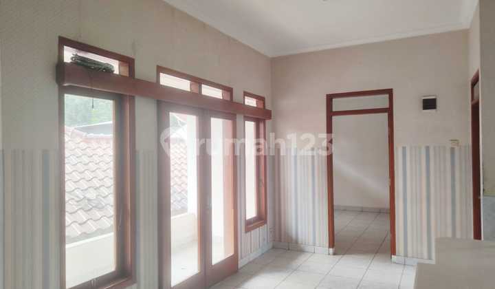 Dijual Rumah 2 Lantai Di Mainroad Pelajar Pejuang Kota Bandung 2
