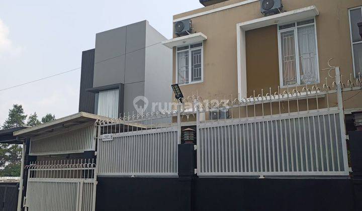 TURUN HARGA!!! Dijual Rumah 2 Lantai Di Isola Sukasari Bandung 1