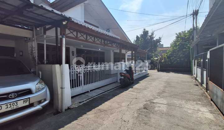 For Sale Hook House In Babakan Sari Bandung 2