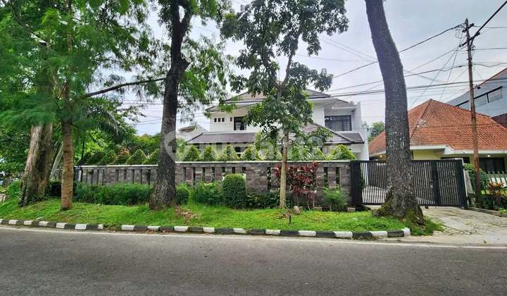Turun Harga Rumah Mewah Lokasi Premium di Bandung