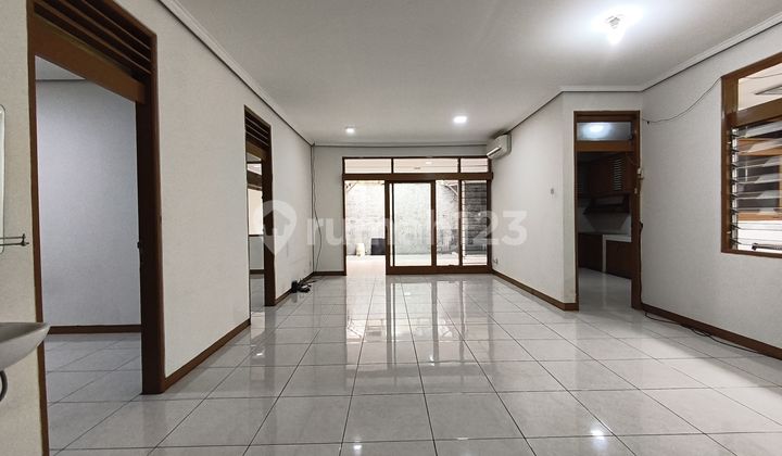 Rumah Luas di Holis Bandung Cocok untuk Usaha