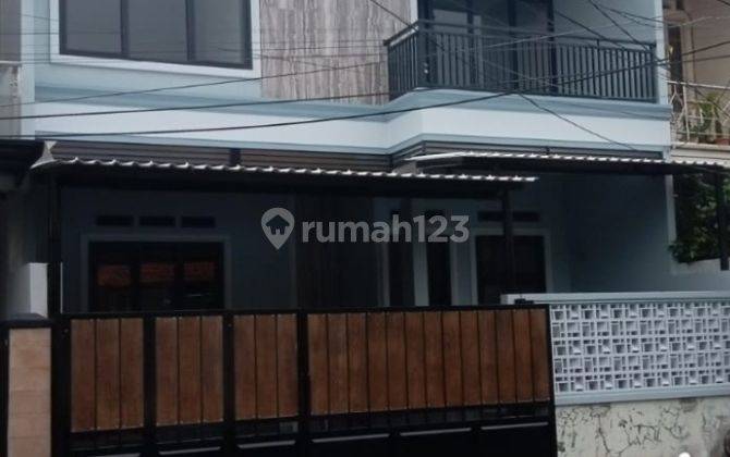 Di Jual Rumah Baru 2 Lantai Pondok Kelapa Jakarta Timur 1