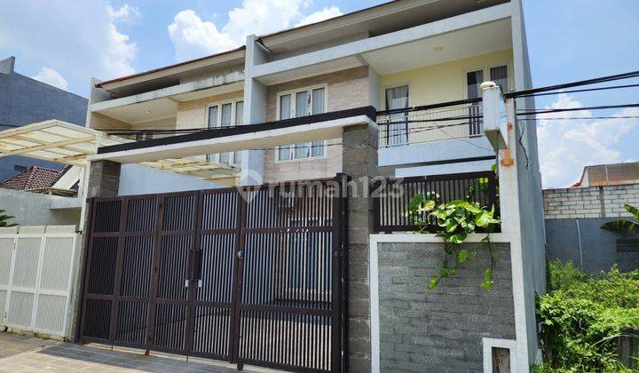 Dijual Via Lelang Rumah Kokoh di  Babatan Wiyung Surabaya 1