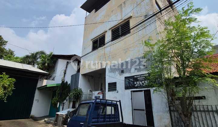 Dijual Via Lelang Rumah Bagus di Surabaya Kota