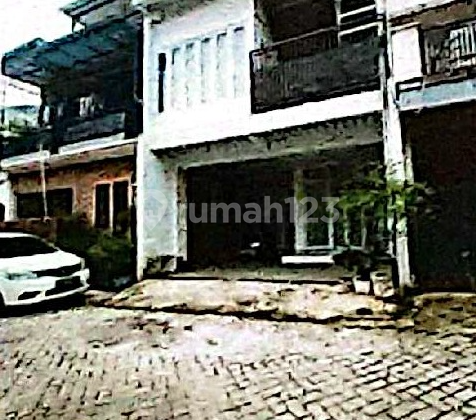 Dijual Via Lelang Rumah di GKB Manyar Gresik 2