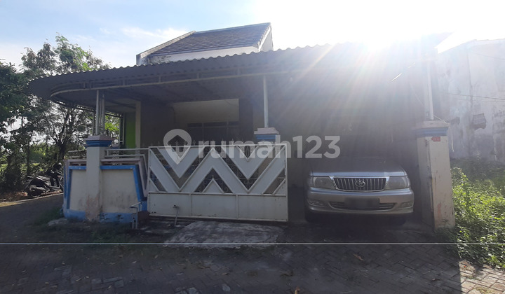 Dijual Via Lelang Rumah Asri di Menganti Gersik 1